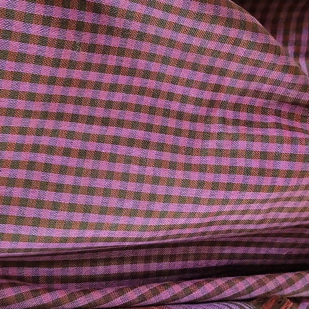 Eddie Bauer reversible scarf. The colors are brown, burgandy, and a fushia. - Picture 3 of 5